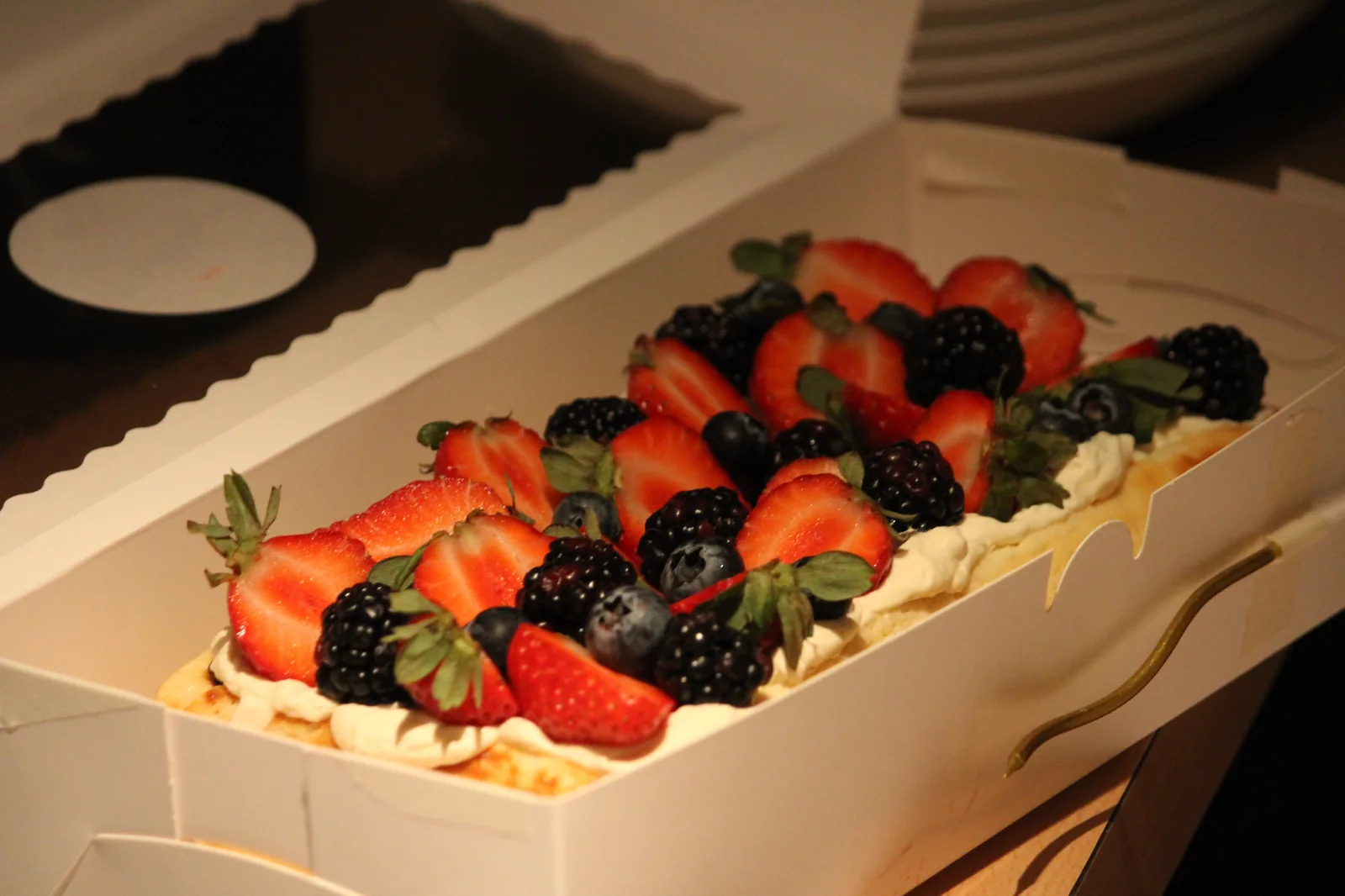 Pastel Frutos Rojos Madelyn